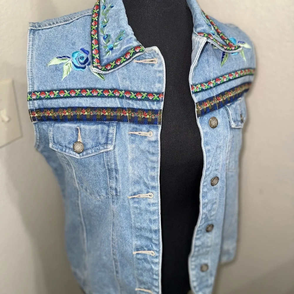 Vintage Bill Blass Denim Vest Embroidered Boho Western Floral 90s- Medium - Picture 6 of 8